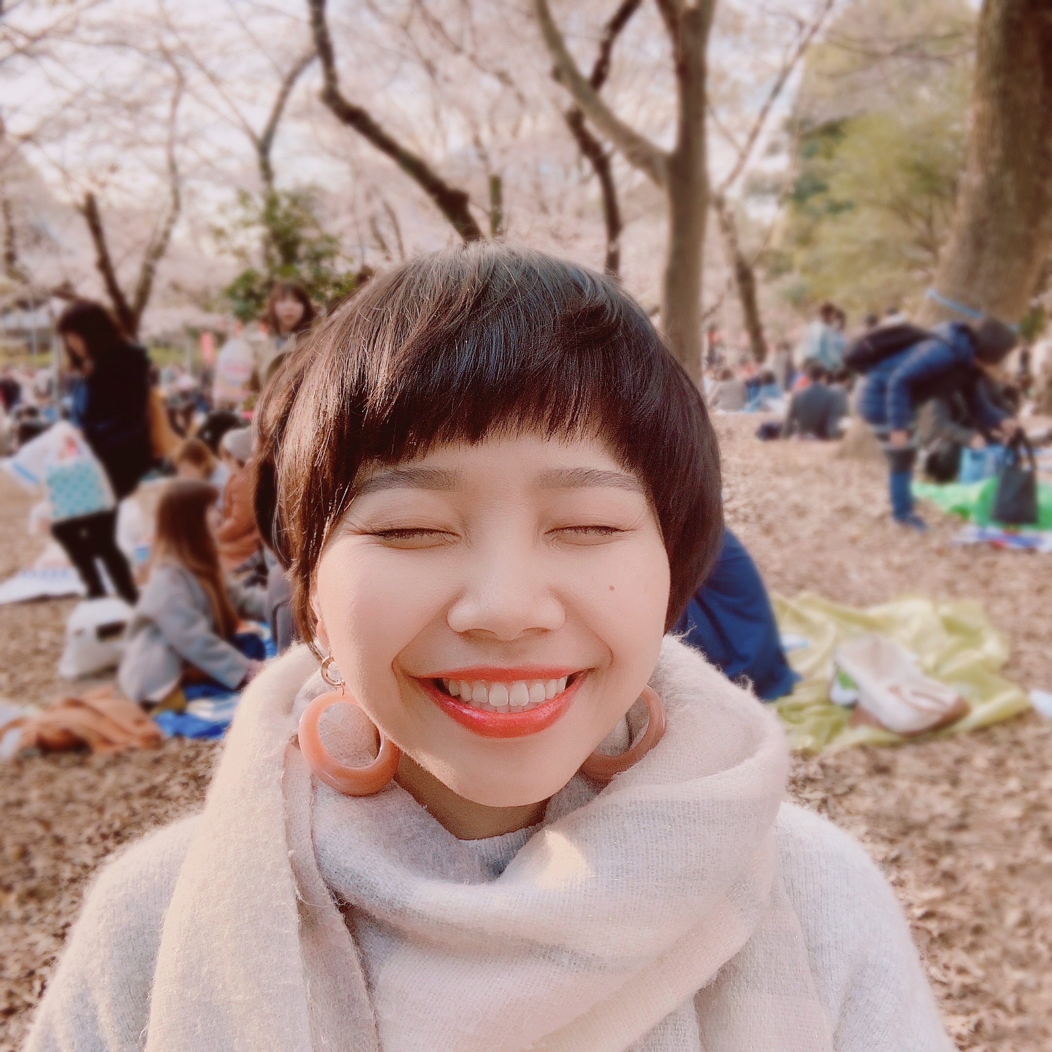 謝 逸涵